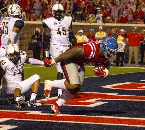Robert Nkemdiche scored another touchdown for the Rebels against Vanderbilt. Photograph by Shelby Rayburn – © 2015 The Local Voice.