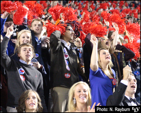 FootballCrowdPhotoByNewt