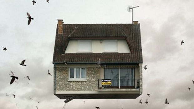 WTFfloatinghouseFEAT