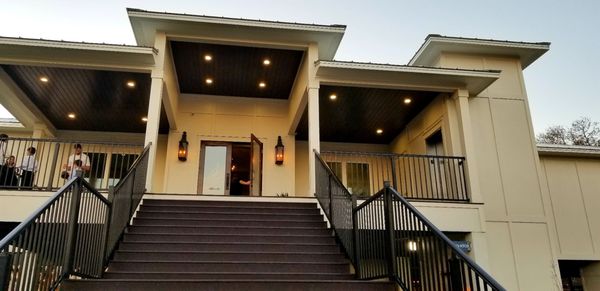 Brady's Steaks and Seafood