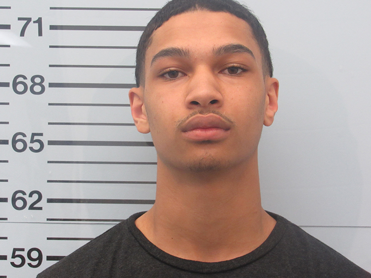 Sean Gathright, 18, of Jacksonville, Florida, was arrested by the Oxford, Mississippi Police Department on May 23, 2023 for Aggravated Assault in relation to a shooting that occurred at the Holly Hills Apartments in Oxford, Mississippi.