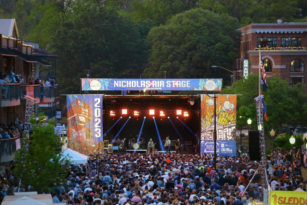 Oxford Announces Lineup for the 27th Annual Double Decker Festival