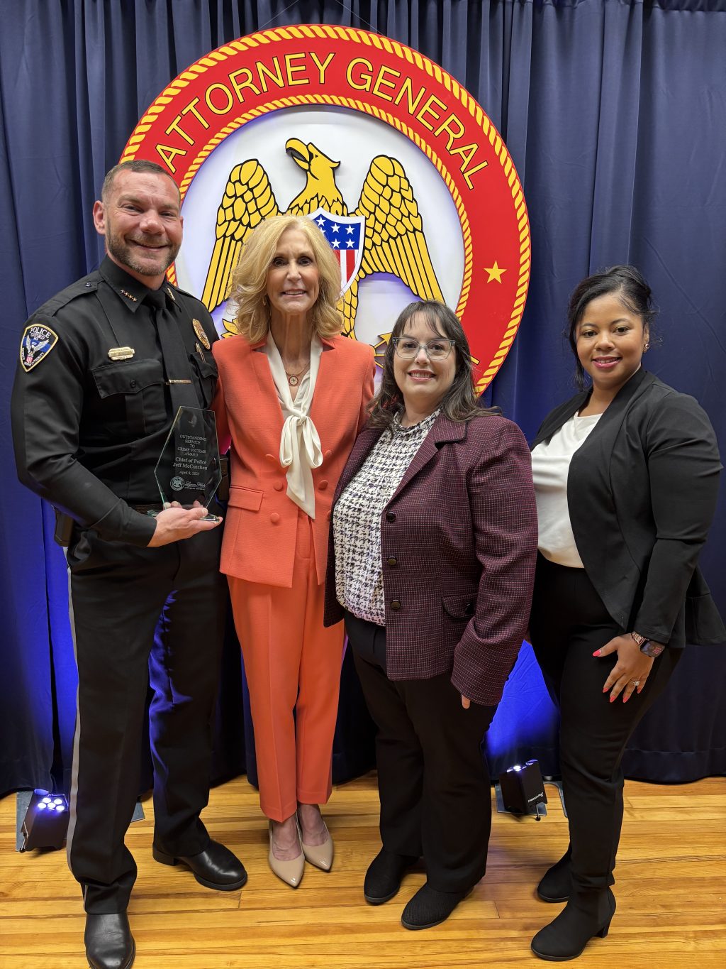 Chief Jeff McCutchen, AG Lynn Fitch, Valerie Boothe, Christia Rogers